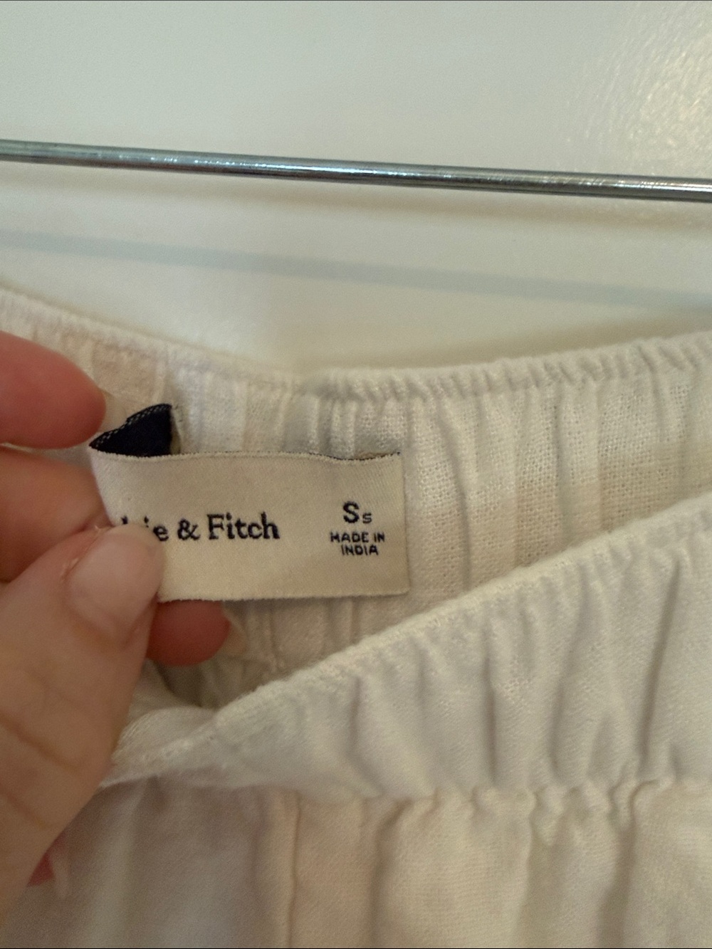 Abercrombie & Fitch A&F Linen-Blend Pull-On wide leg pant white Small short - Picture 3 of 4